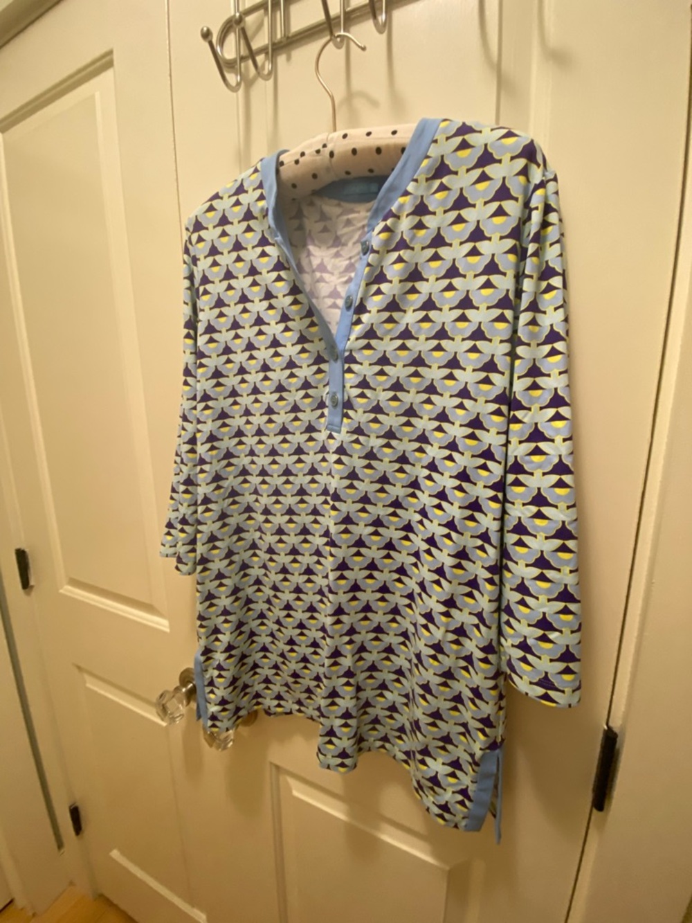 J McLaughlin Light Blue & Purple + Yellow Geometric Tunic Top size M